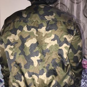 Camo bomber jacket